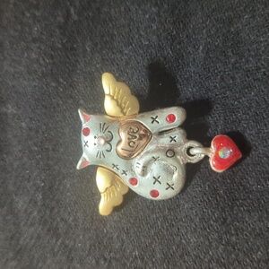 AJMC Silver and Gold Tone Kitty Cat with Wings and Heart Dangle Statement Brooch